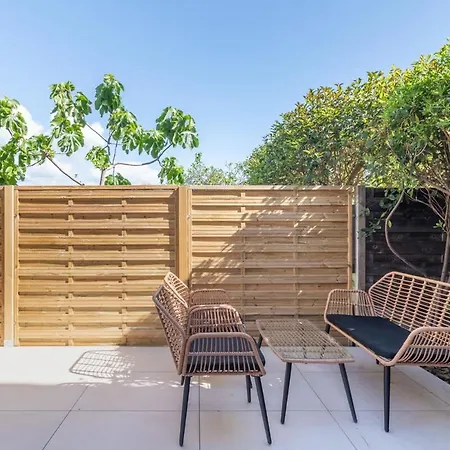 Апартаменти Avec Terrasse Et Piscine Антіб