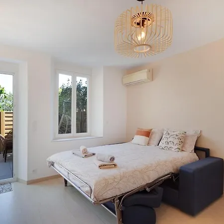 Apartment Avec Terrasse Et Piscine *