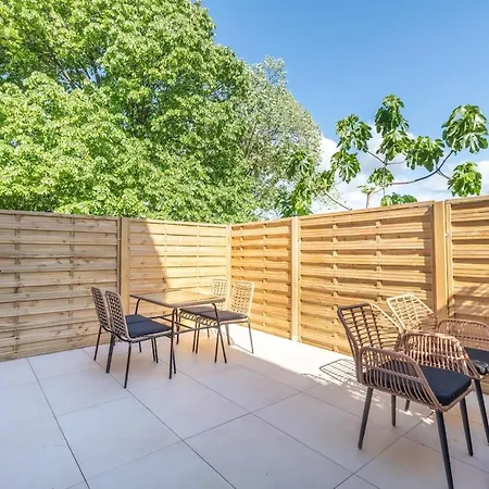 Apartament Avec Terrasse Et Piscine